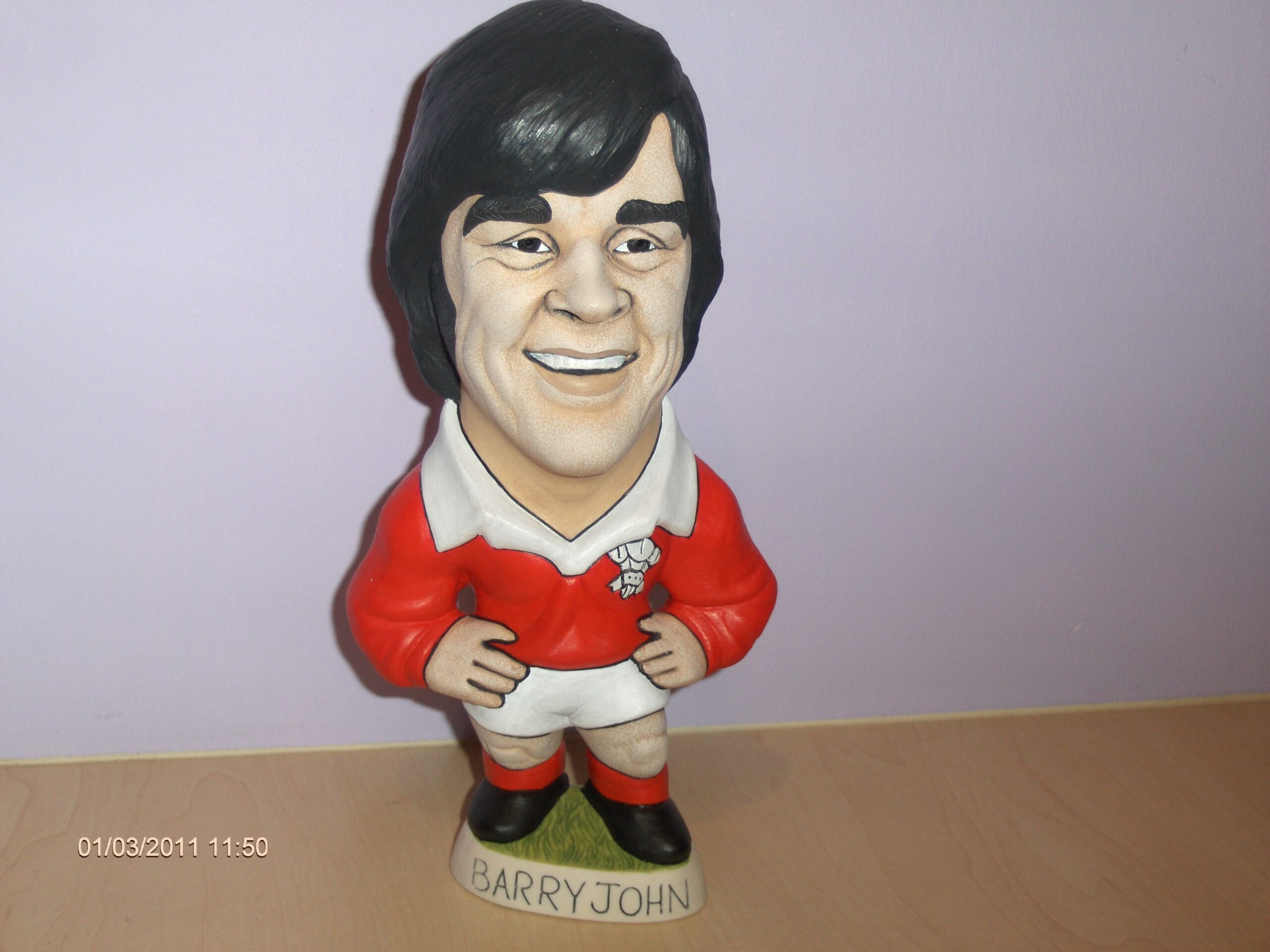 Barry John 9inch Resin